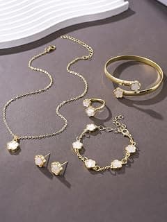 Sparkling Lucky Clover Jewelry Set for Women, Acrylic Bracelet, Earrings and Necklace Set, Four-Leaf Clover Design, Fashionable Elegant Gift for Her, Trendy Women’s Accessories